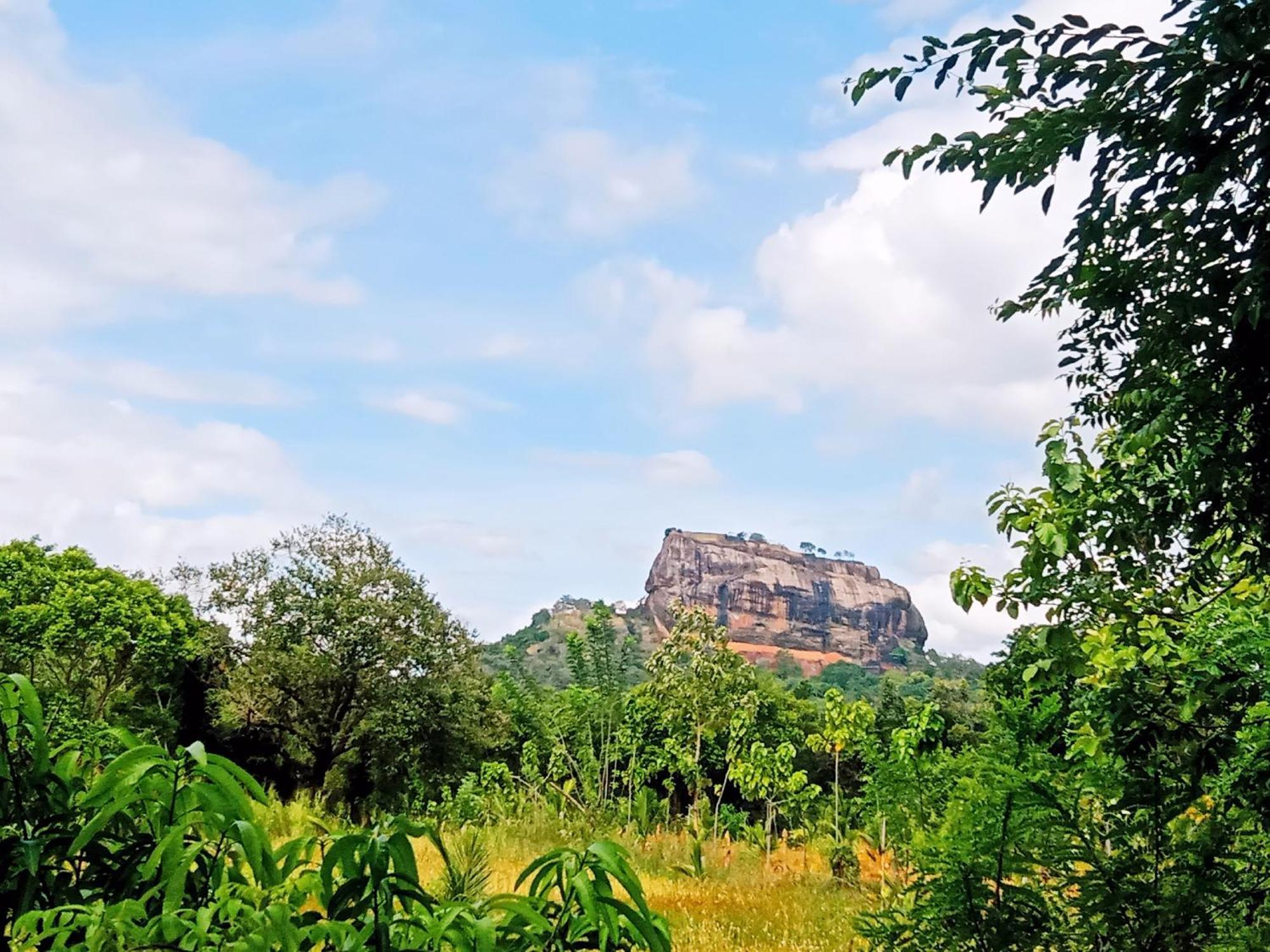 Sigiriya Rock Gate Resort Exterior photo