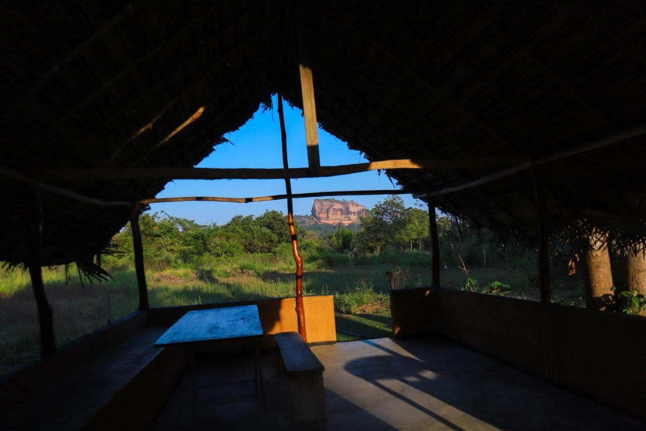 Sigiriya Rock Gate Resort Exterior photo